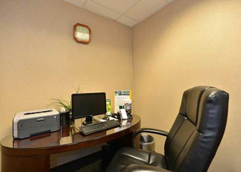 Quality & Research Park Area Hotel